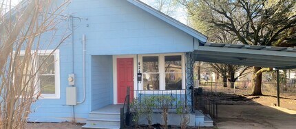 Building Photo - 1/2 off First Month's Rent plus $50 Amazon...