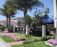 Building Photo - Parkview Apartments