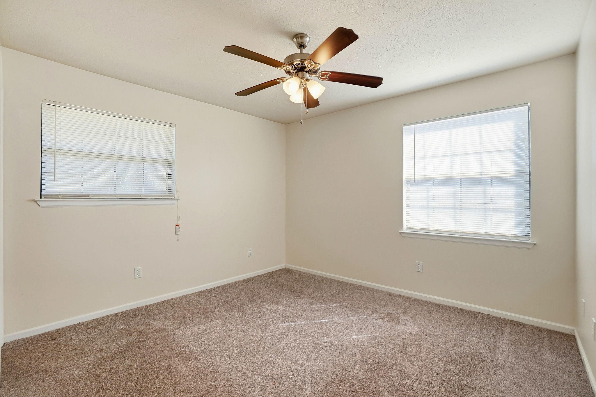 Building Photo - 2107 Geralo Ln