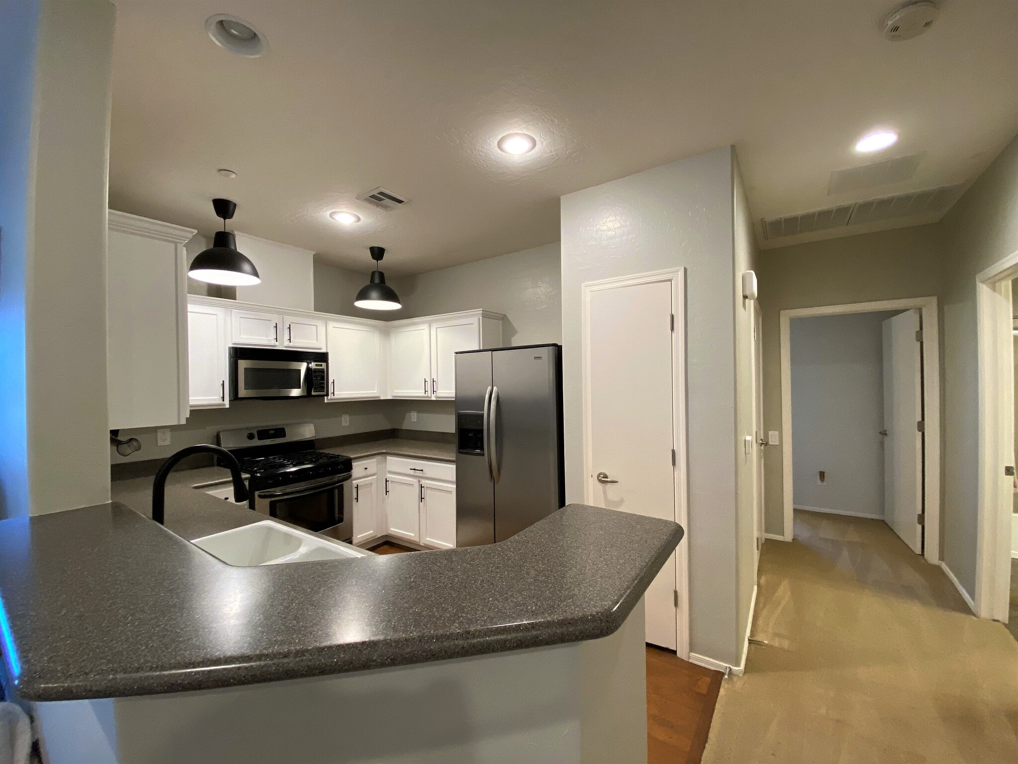 Building Photo - 4685 Apulia Dr
