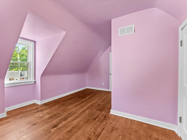 Building Photo - 7602 Woodman Rd