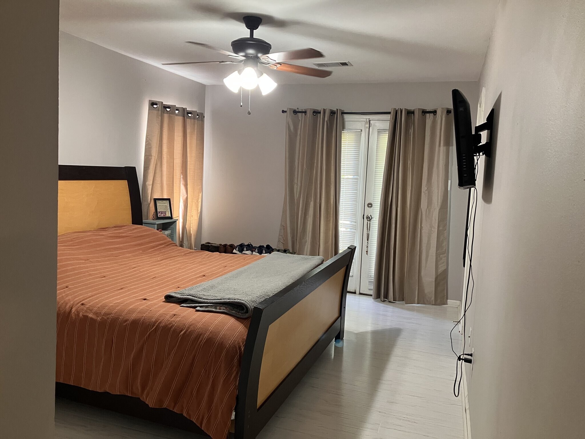 Building Photo - 5608 C St