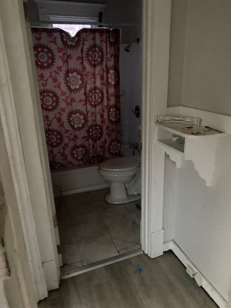 Building Photo - 5931 Emma Ave