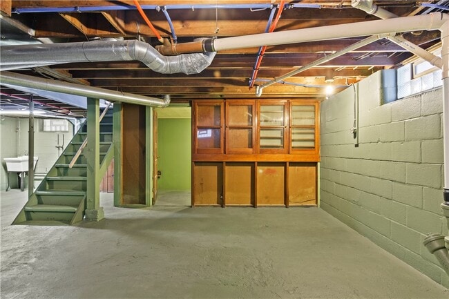 Building Photo - 747 Britton Rd