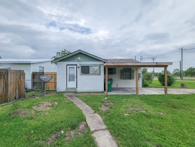 Building Photo - 409 N Parrish St