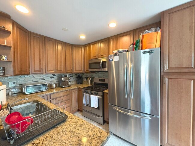 Building Photo - 1032 Inverrary Ln