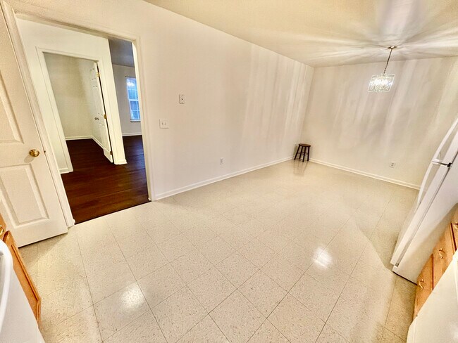 Bedroom - 212 Lester Ct