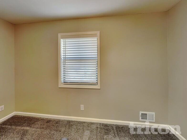 Building Photo - 4963 Preswick Ct