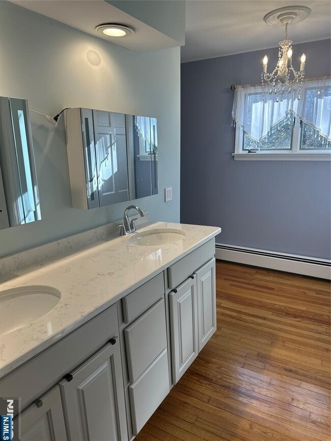 Building Photo - 24 Drake Ln