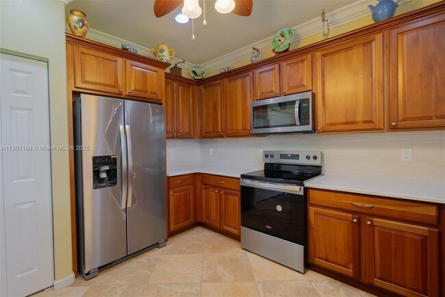 Building Photo - 9065 Silver Glen Way