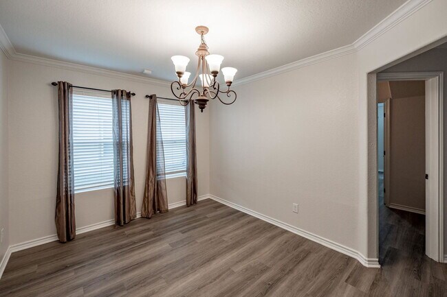 Building Photo - 9917 Kingfisher Dr