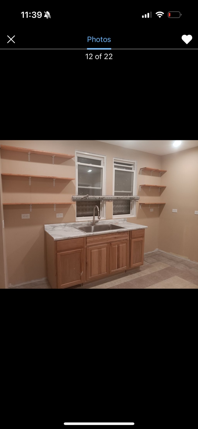 Building Photo - 5005 W Chicago Ave