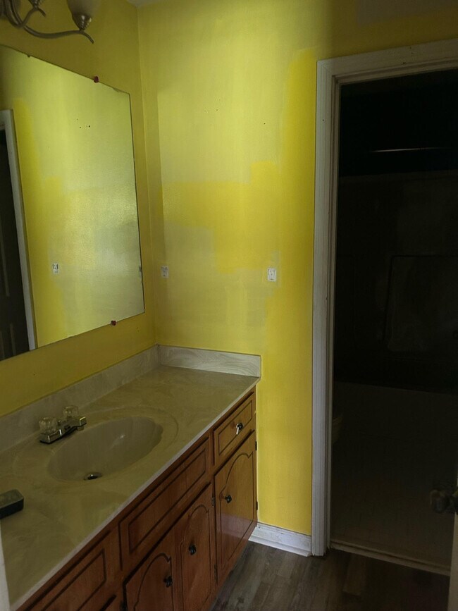 Building Photo - 3816 Blooming Grove Rd