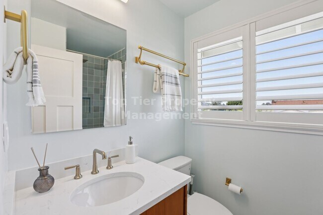 Building Photo - 44 Lariat Ct