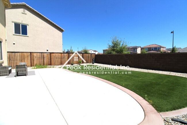 Building Photo - Updated 4bd/3ba Folsom Home with 2 Car Garage