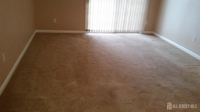 Building Photo - 223 Waterford Dr