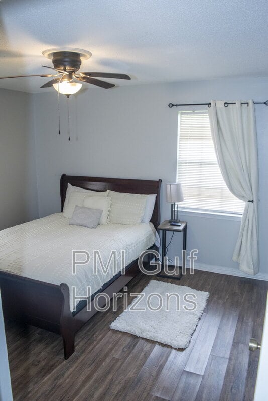 Building Photo - 738 Carondelay Dr