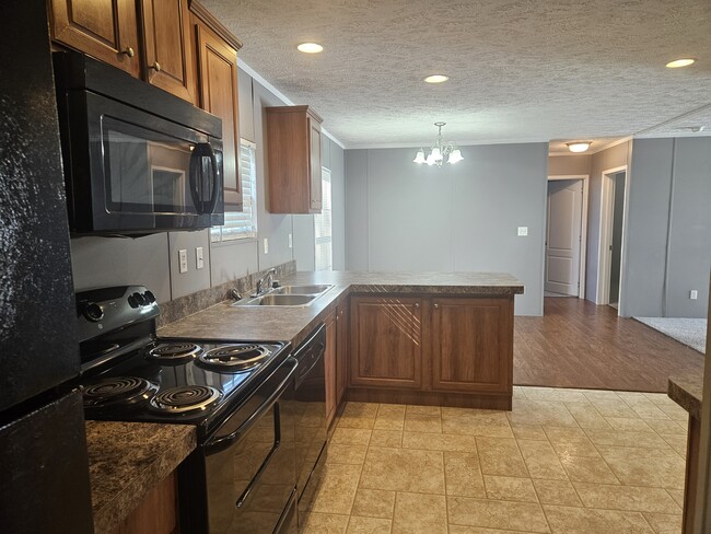 Building Photo - 116 Lynnwood Cir