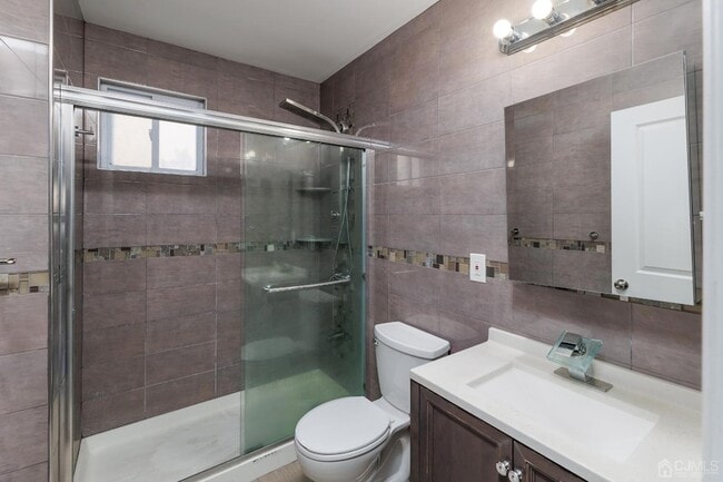 Building Photo - 52 Sharot St