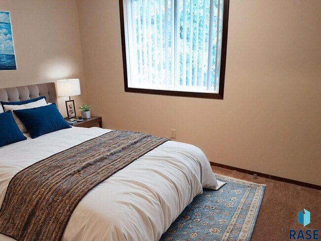 Building Photo - 4623 S Baha Ave