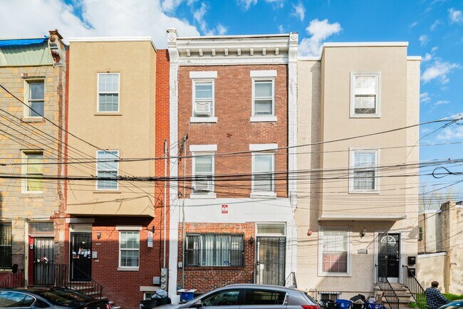 Building Photo - 2213 N Camac St