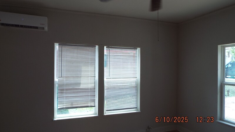 Building Photo - 1427 Schley Ave