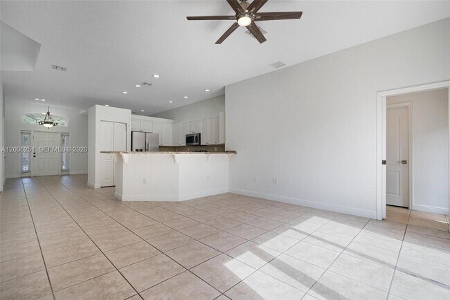 Building Photo - 1581 SW 155th Ct