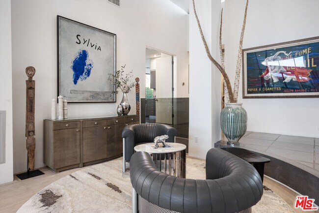 Building Photo - 6 Rocky Ln