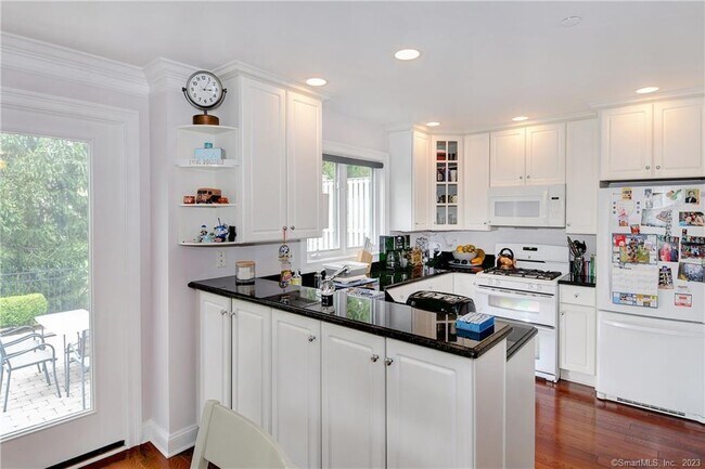 Building Photo - 59 Prospect St