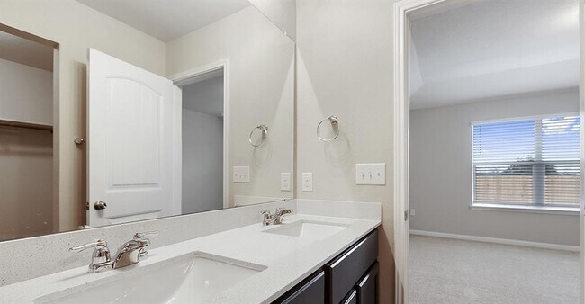 Building Photo - 14004 Levy Ln