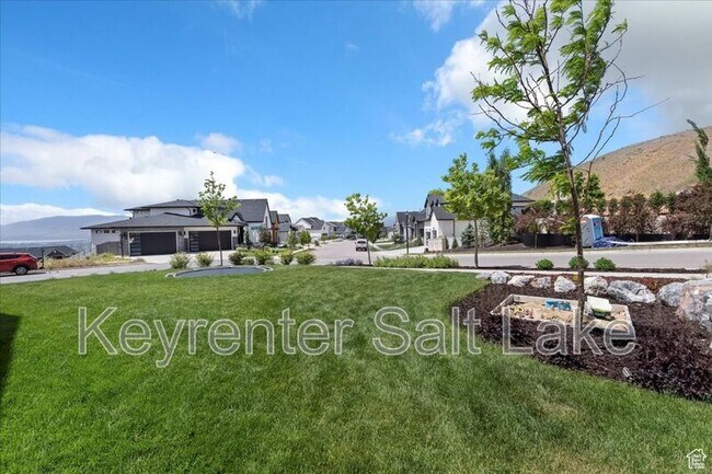 Building Photo - 1046 W Seasons View Ct