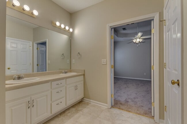 Building Photo - Available Now - East Tuscaloosa