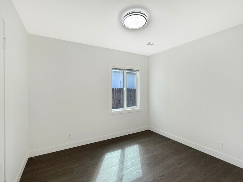 Building Photo - 22108 Moyers St