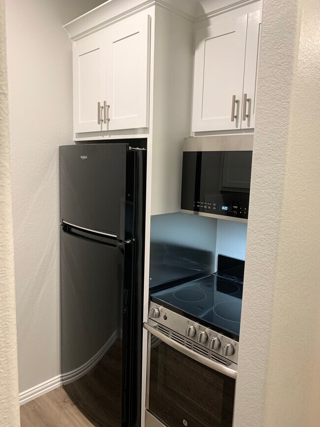 Building Photo - Quality Apartments