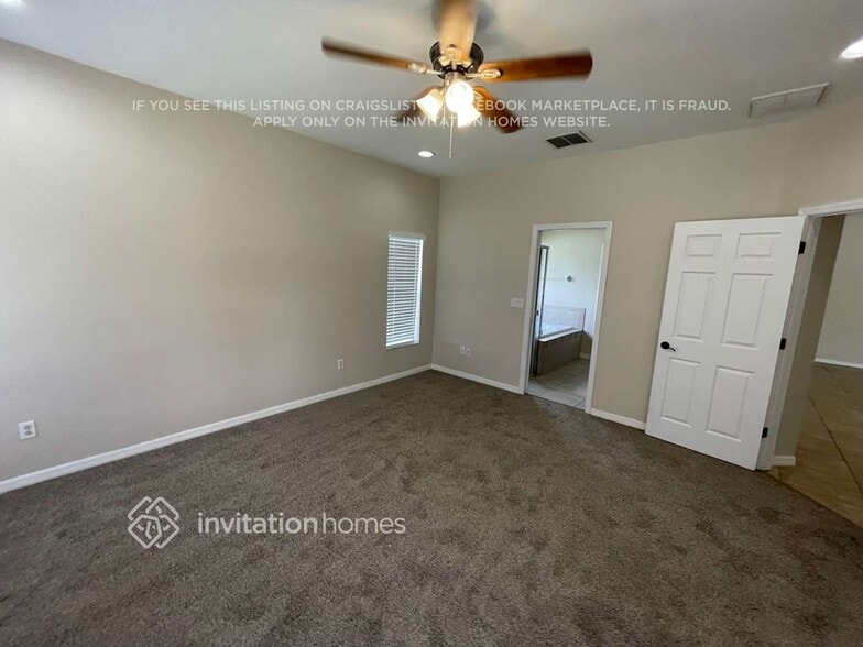 Building Photo - 11152 Oyster Bay Cir