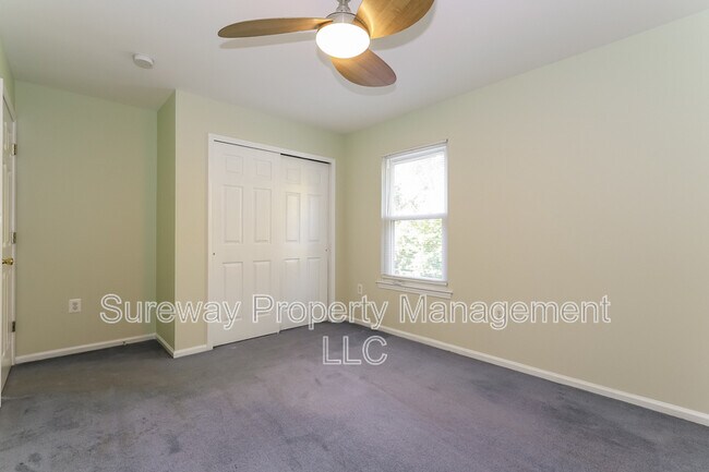 Building Photo - 29 Red Oak Ct