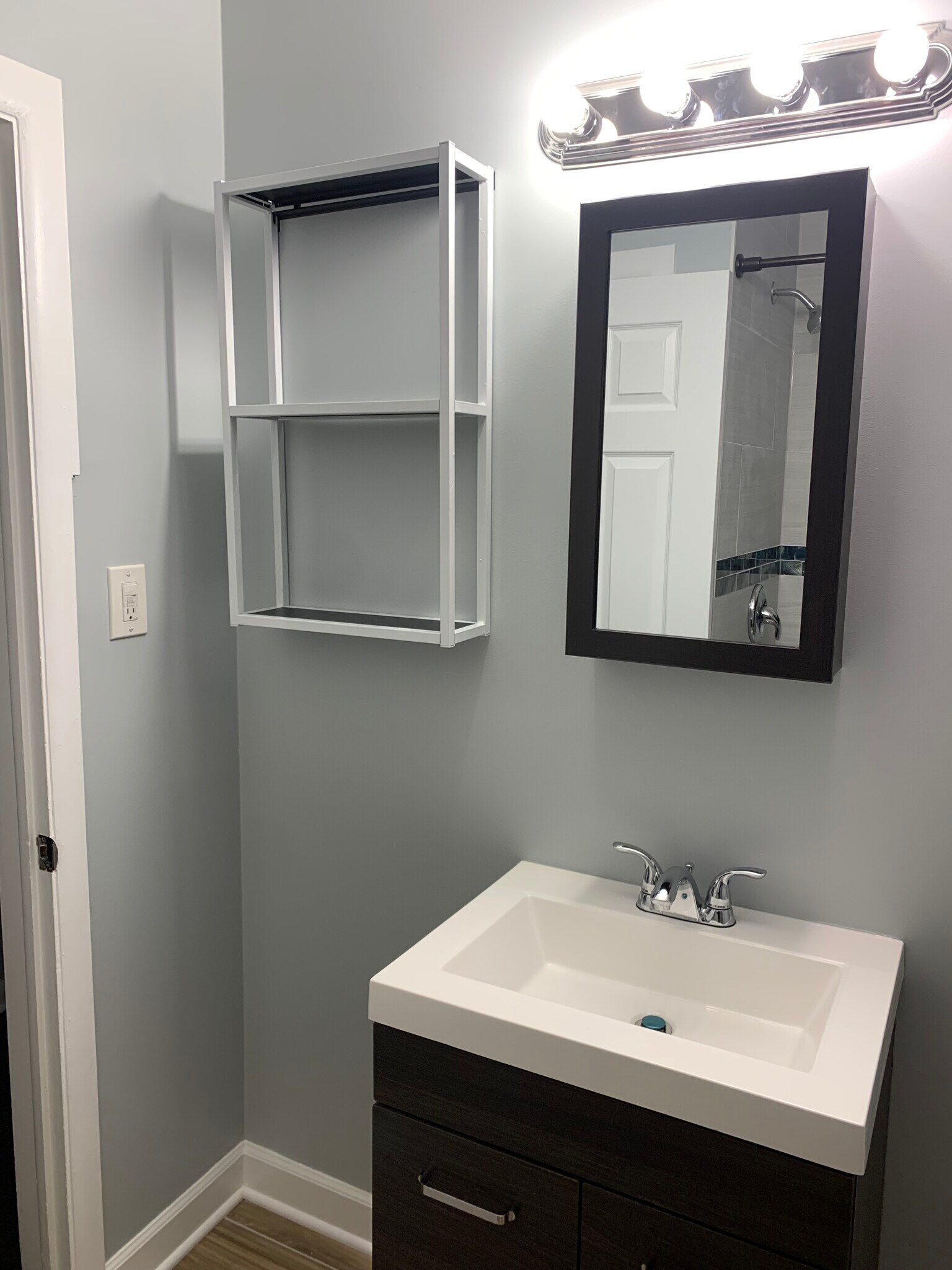 Building Photo - 7918 S Wood St