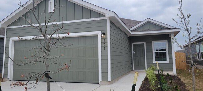 Building Photo - 421 Bullhead Rd