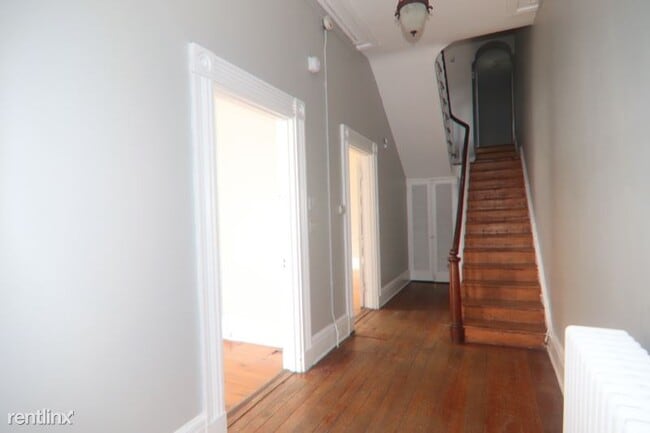 Building Photo - 4 br, 1.5 bath House - 700 N Howard St