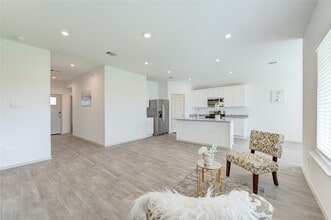 Building Photo - 1806 Laguna Wy