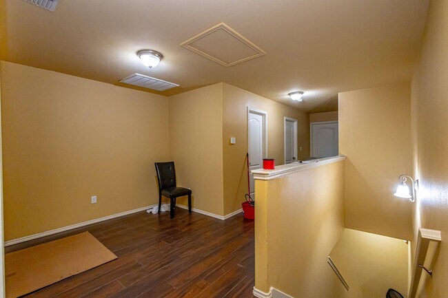 Building Photo - 5720 Montevista Dr
