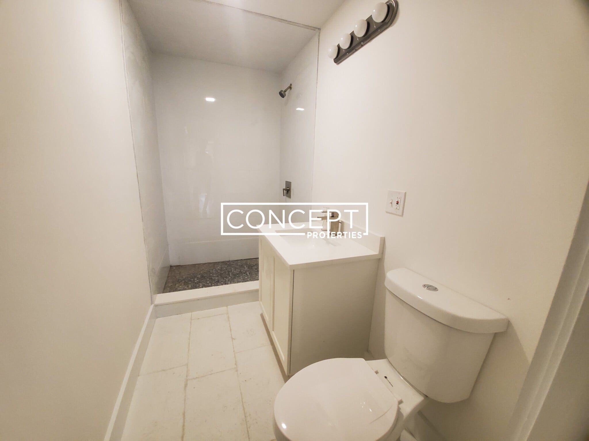 Building Photo - 21 Moraine St