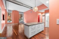 Building Photo - 1101 Locust St