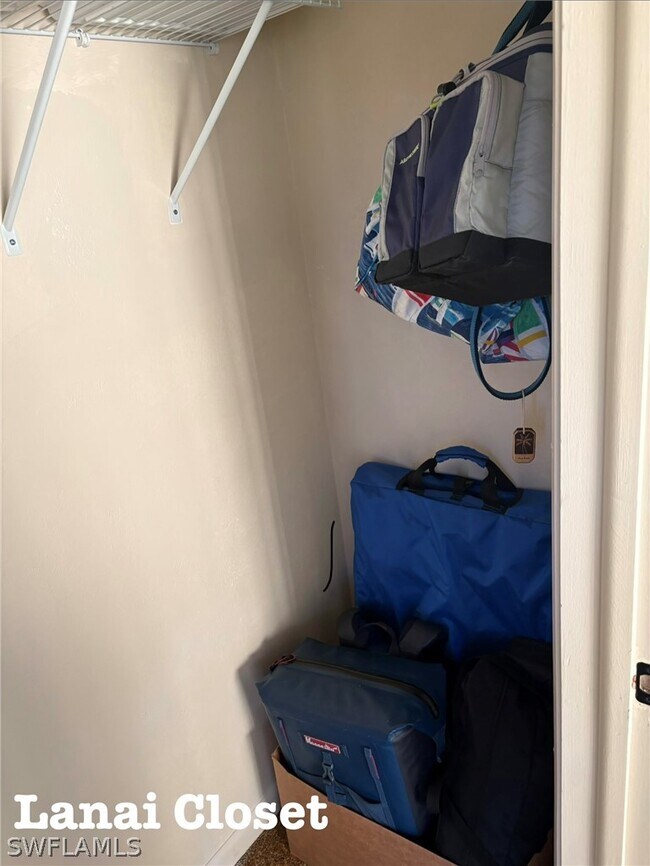 Building Photo - 4912 Tamiami Trl E