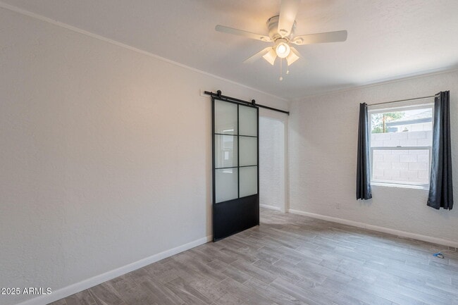 Building Photo - 1116 E Fern Dr N