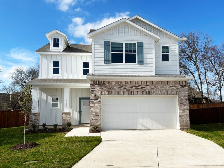 Primary Photo - The Residences at Harrison Park