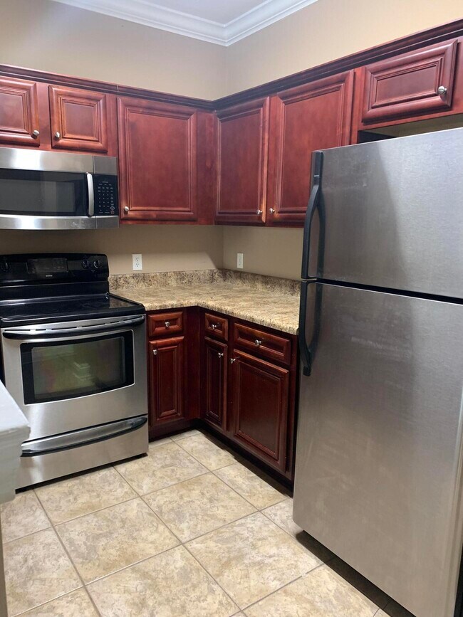 Building Photo - 1681 Hadleigh Hills Ct