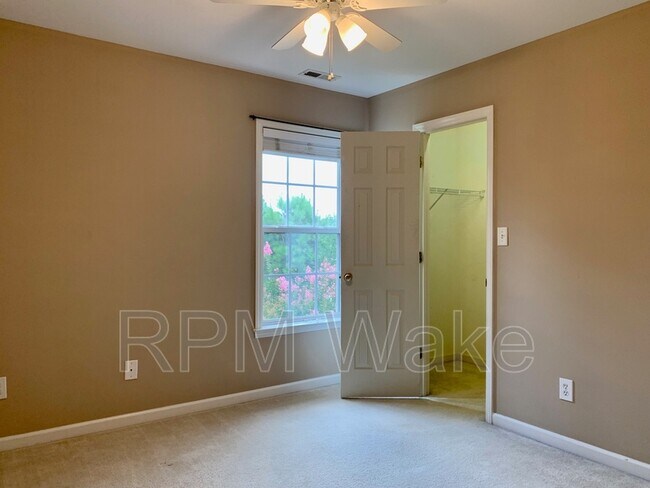 Building Photo - 9201 Langwood Dr