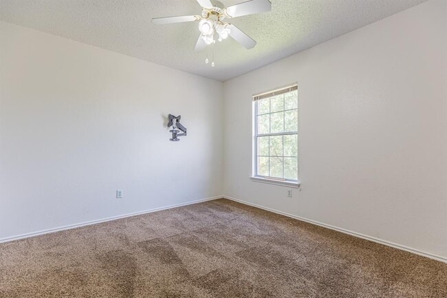 Building Photo - 491 Emerald Fields Ln