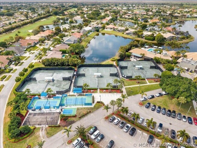 Building Photo - 10455 Stonebridge Blvd